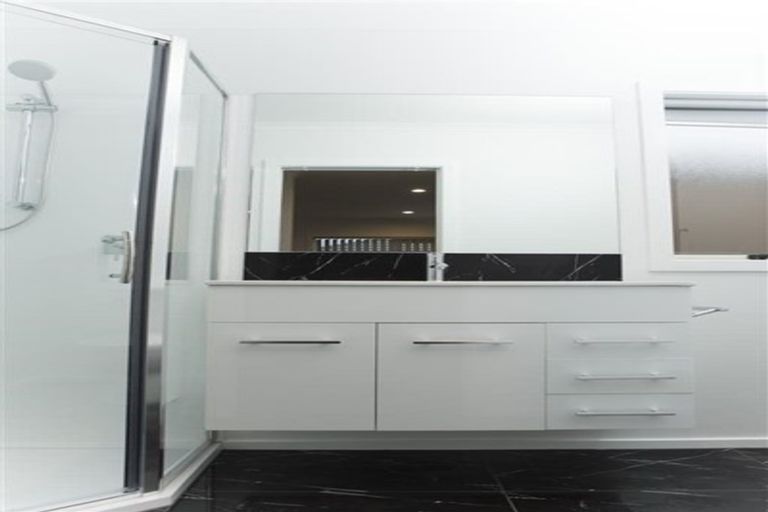 Photo of property in 17 Charlotte Crescent, Dinsdale, Hamilton, 3204