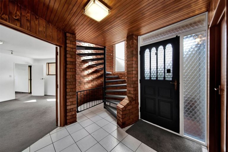 Photo of property in 5a La Salle Drive, Westown, New Plymouth, 4310