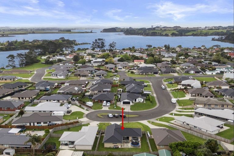 Photo of property in 20 Glennron Lane, Waiuku, 2123