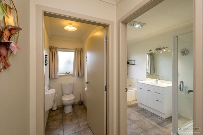 Photo of property in 20b Reeve Street, Levin, 5510