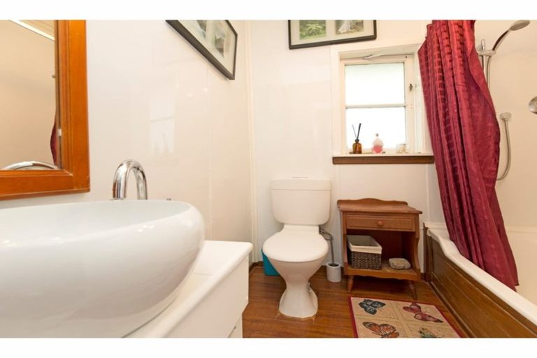 Photo of property in 1/680 Whangaparaoa Road, Stanmore Bay, Whangaparaoa, 0932