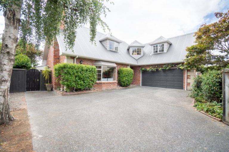 Photo of property in 21 Union Street, Hokowhitu, Palmerston North, 4410