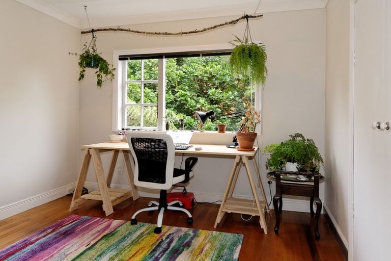 Photo of property in 199 Scenic Drive, Titirangi, Auckland, 0604