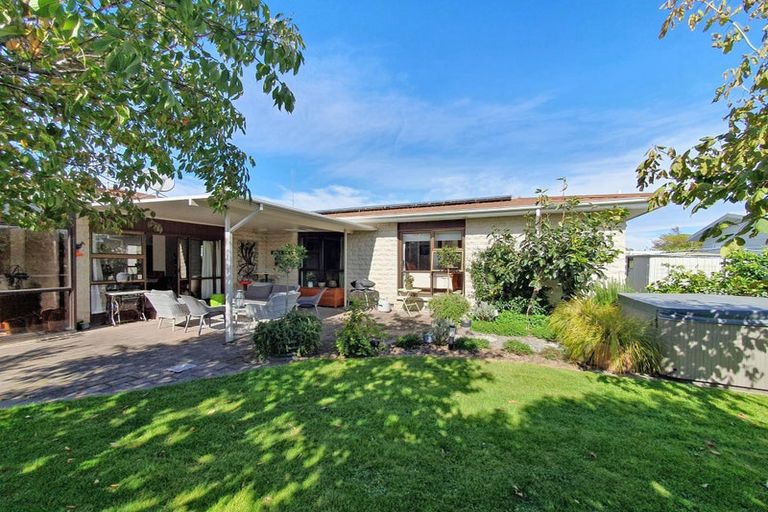 Photo of property in 34 Townshend Crescent, Greenmeadows, Napier, 4112