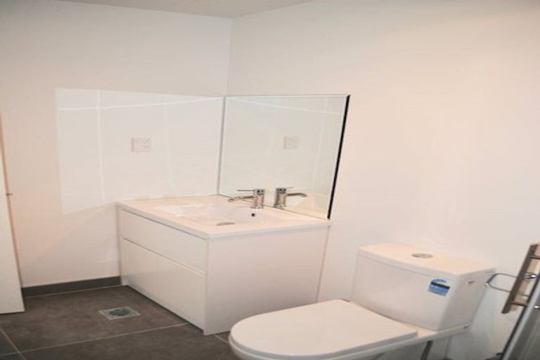 Photo of property in 5 Kaman Seasprite Road, Hobsonville, Auckland, 0616