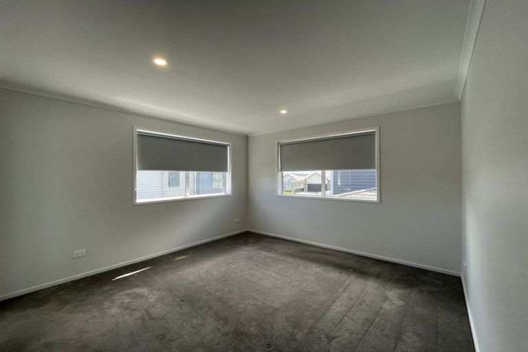 Photo of property in 3 Fort Lincoln Loop, Karaka, Papakura, 2113