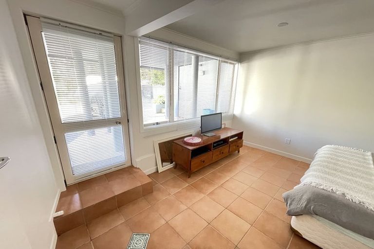 Photo of property in 29a Auld Street, Torbay, Auckland, 0630