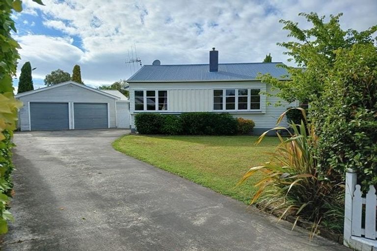 Photo of property in 5 Mansford Place, West End, Palmerston North, 4412
