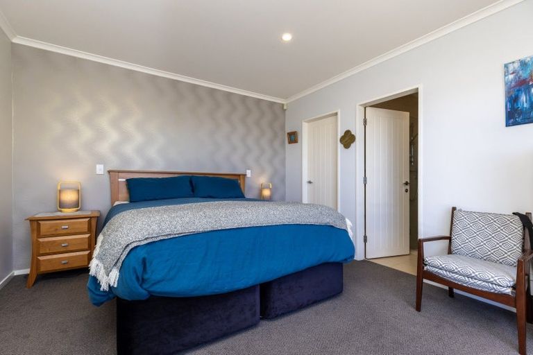 Photo of property in 11a Rosetta Road, Raumati South, Paraparaumu, 5032