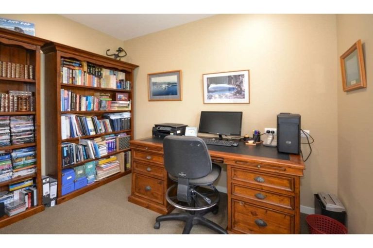 Photo of property in 109 Te Kowhai Point Road, Kerikeri, 0294