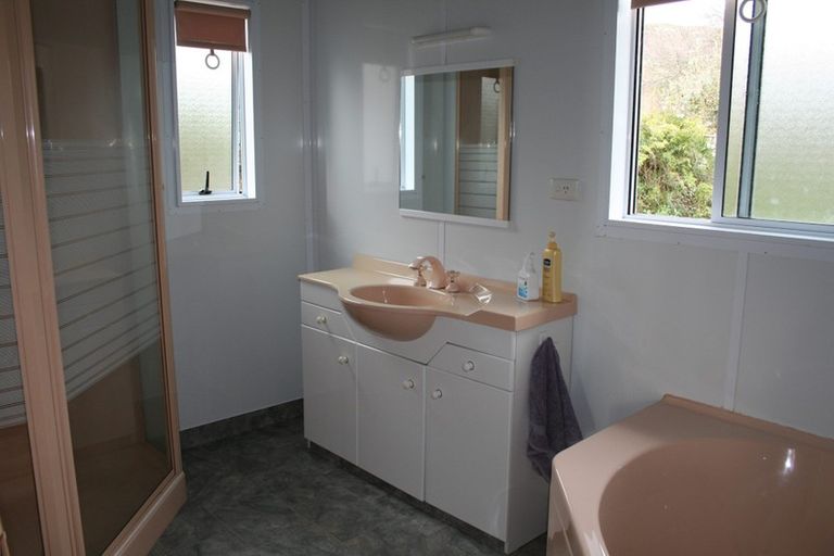 Photo of property in 1110 Abel Tasman Drive, Ligar Bay, Takaka, 7183