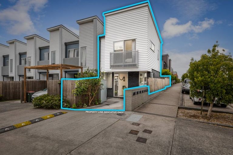 Photo of property in 41 Mapou Road, Hobsonville, Auckland, 0616