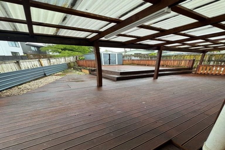 Photo of property in 3b Harrington Road, Henderson, Auckland, 0610