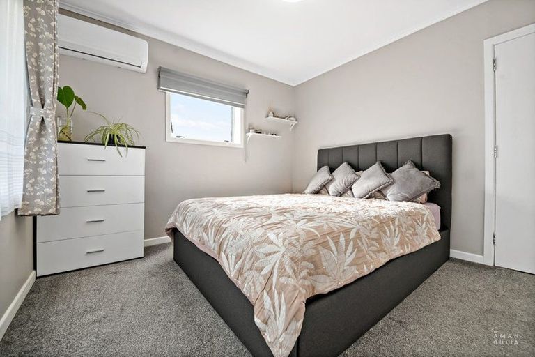 Photo of property in 207 Don Buck Road, Massey, Auckland, 0614