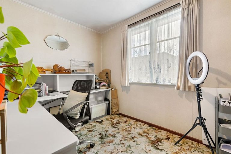 Photo of property in 318 Swanson Road, Henderson, Auckland, 0610