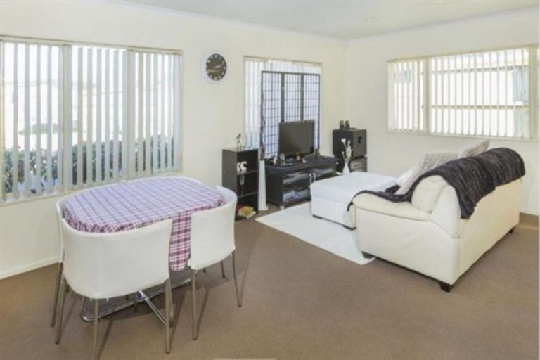 Photo of property in 28 Raphoe Road, Flat Bush, Auckland, 2019