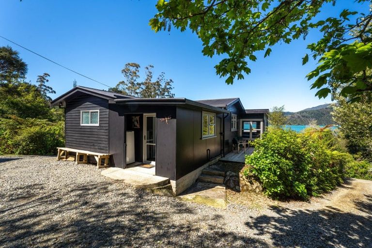Photo of property in 7102 Kenepuru Road, Raetihi, Picton, 7282