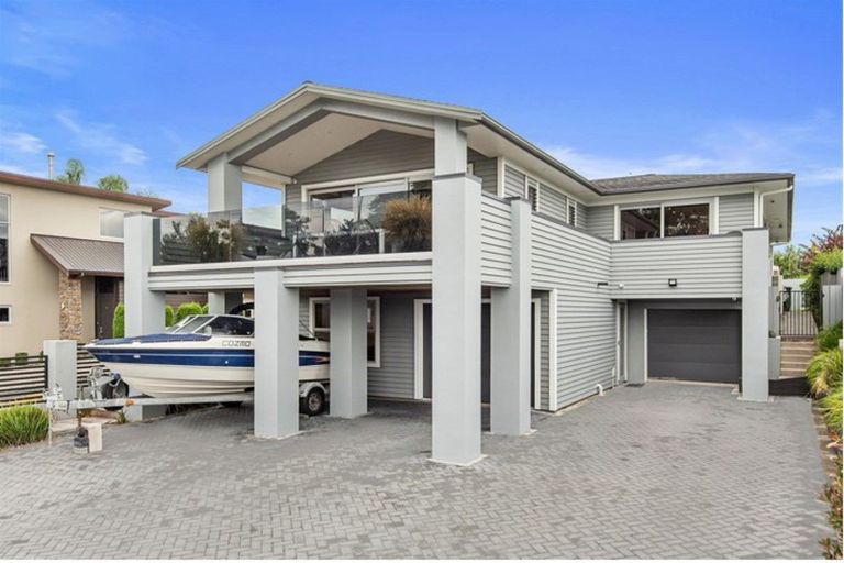 Photo of property in 900 River Road, Queenwood, Hamilton, 3210