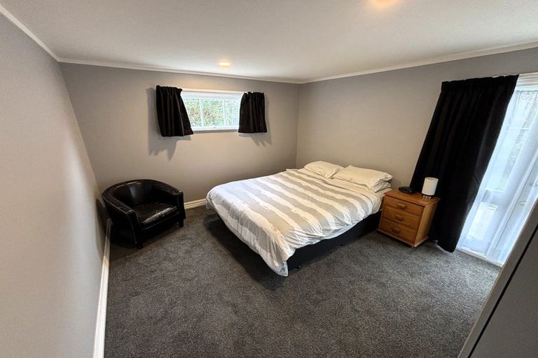 Photo of property in 43 Tauhinu Road, Miramar, Wellington, 6022