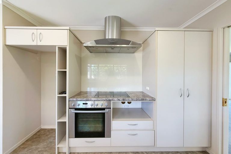 Photo of property in 10 Amherst Place, Albany, Auckland, 0632