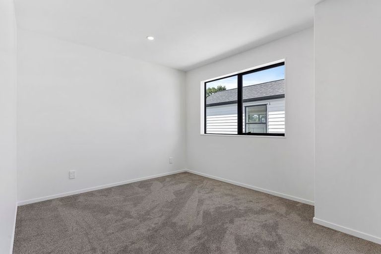 Photo of property in 101a Beach Road, Te Atatu Peninsula, 0610