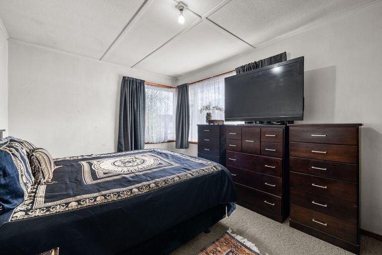 Photo of property in 180 Langdons Road, Northcote, Christchurch, 8052