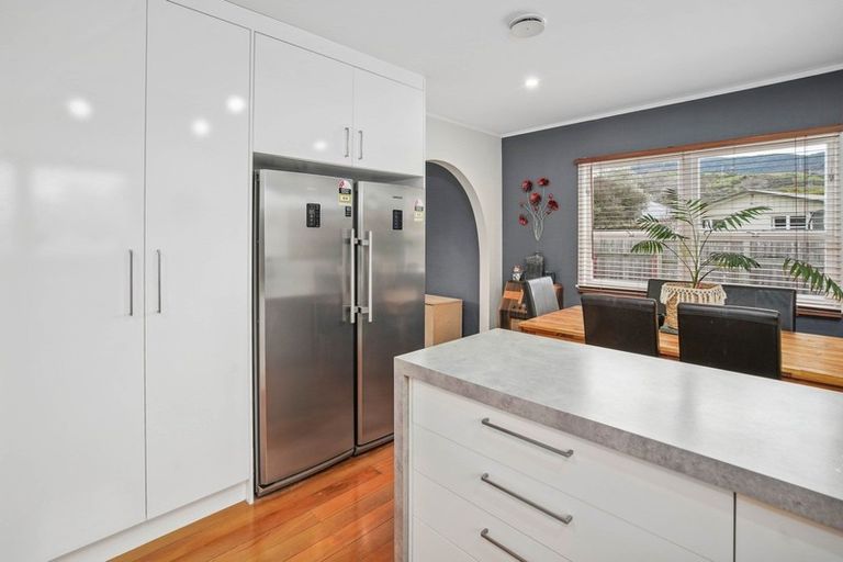 Photo of property in 12 Polstead Road, Stoke, Nelson, 7011