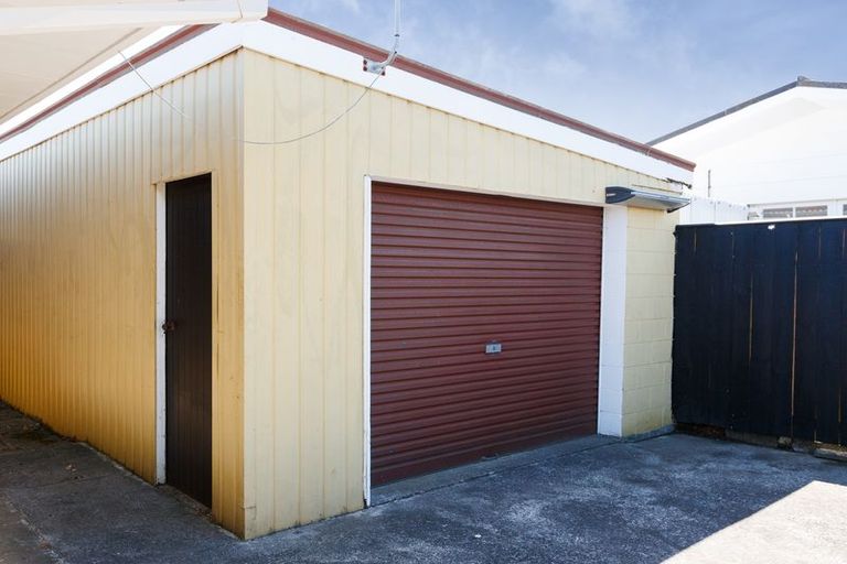 Photo of property in 411a Ruahine Street, Terrace End, Palmerston North, 4410