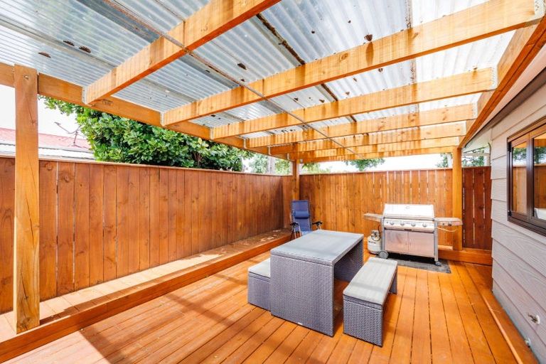 Photo of property in 25 Mcleavey Drive, Kelvin Grove, Palmerston North, 4414