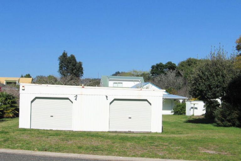 Photo of property in 204 Captain Cook Road, Cooks Beach, Whitianga, 3591