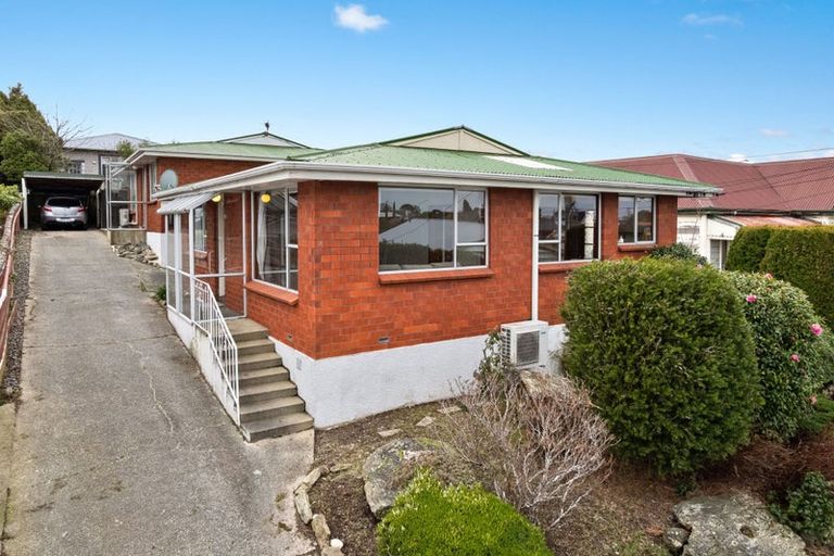 Photo of property in 10 Bernard Street, Kenmure, Dunedin, 9011