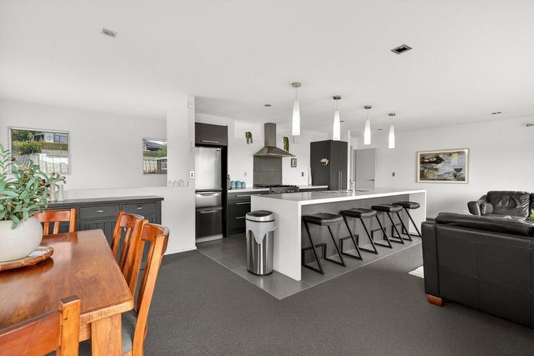 Photo of property in 44 Buxton Place, Ohauiti, Tauranga, 3112