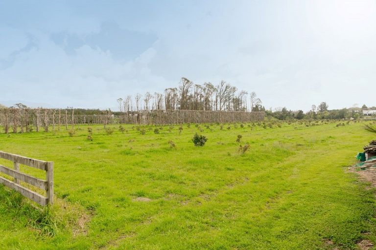 Photo of property in 30b Thompsons Track, Aongatete, 3178