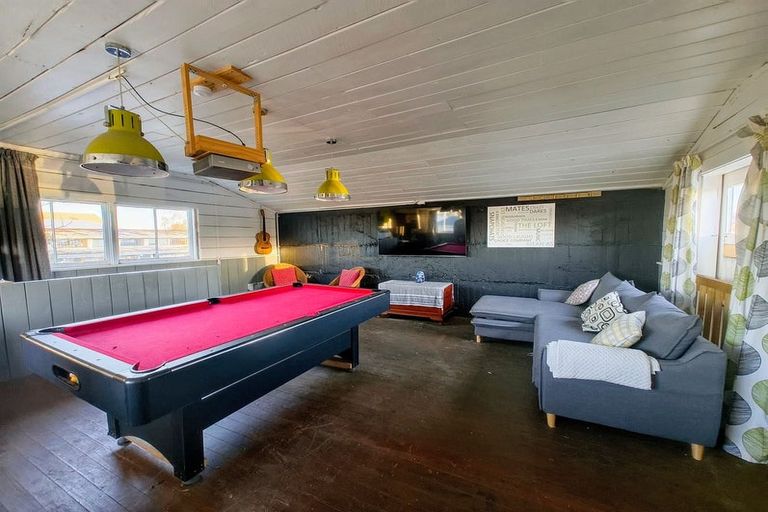 Photo of property in 135 Ngaumutawa Road, Masterton, 5810