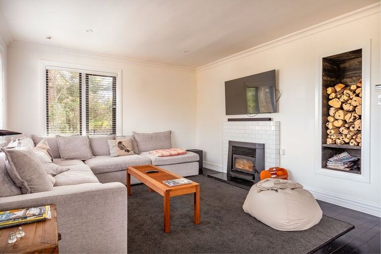 Photo of property in 16 Tui Road, Raumati Beach, Paraparaumu, 5032