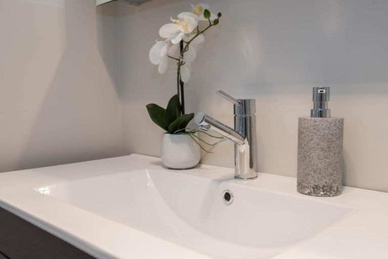 Photo of property in 25/11 Ray Small Drive, Papakura, 2110