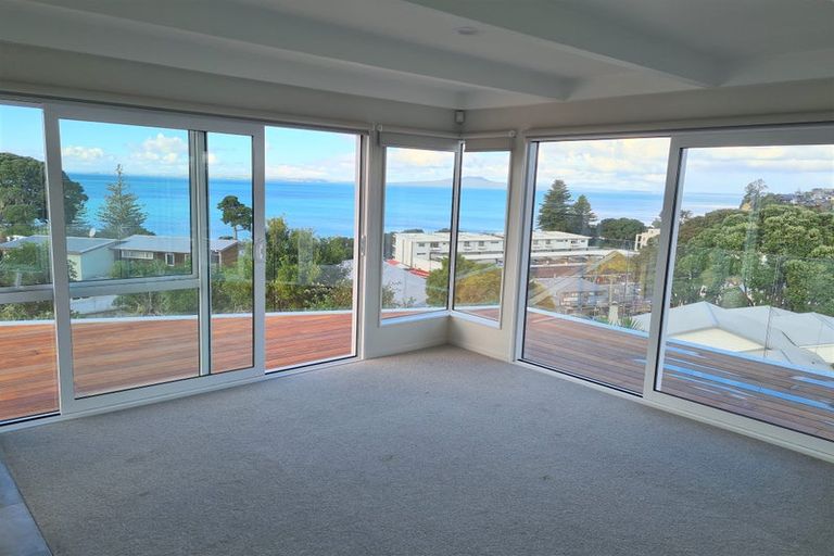 Photo of property in 1/29 Bayview Road, Browns Bay, Auckland, 0630