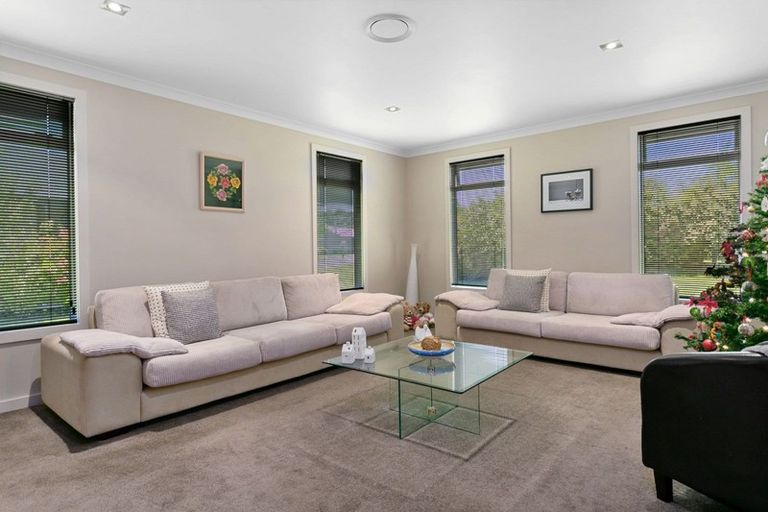 Photo of property in 19 Montgomery Crescent, Kinloch, Taupo, 3377