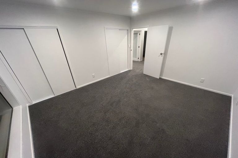 Photo of property in 2/19 Gulf Crest, Bucklands Beach, Auckland, 2012