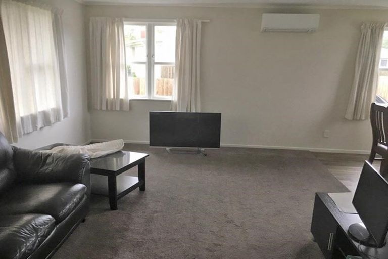 Photo of property in 20 President Avenue, Papakura, 2110