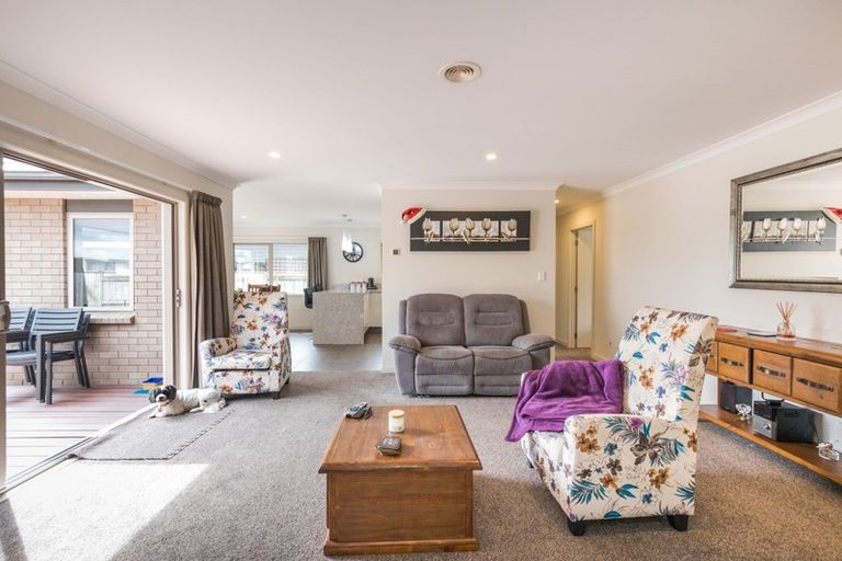 Photo of property in 27 Oak Crescent, Ashhurst, 4810