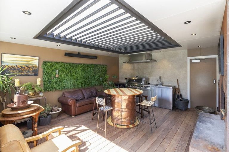 Photo of property in 24a Fendalton Road, Fendalton, Christchurch, 8014