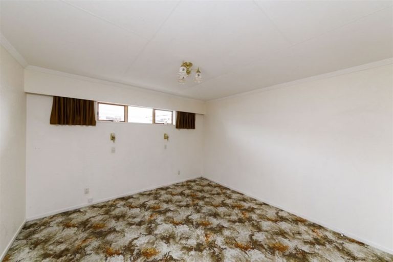 Photo of property in 12 Geraldine Crescent, Cloverlea, Palmerston North, 4412