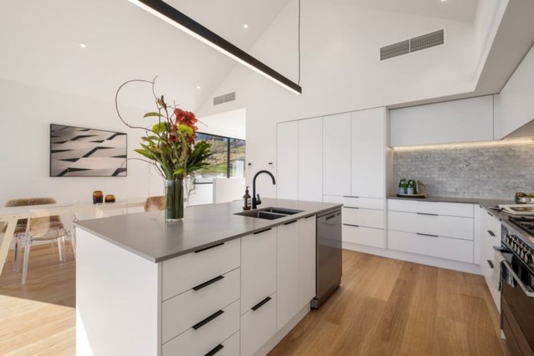 Photo of property in 3b Glenelg Lane, Jacks Point, 9371