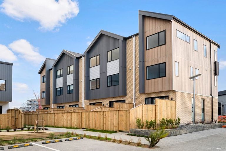 Photo of property in 8/36 Westgate Drive, Westgate, Auckland, 0614