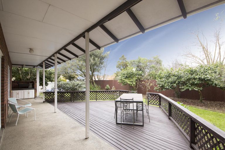 Photo of property in 106 Waterloo Crescent, Hokowhitu, Palmerston North, 4410