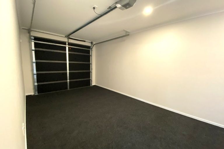 Photo of property in 23 Koreke Close, Kenepuru, Porirua, 5022