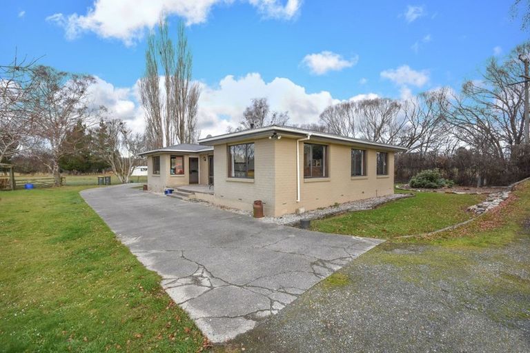 Photo of property in 40 Manuka Gorge Highway, Milton, 9292