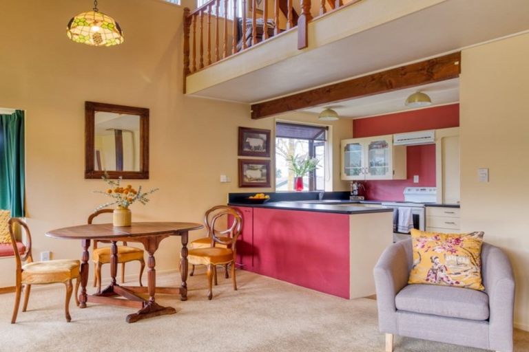 Photo of property in 6b Ritchie Place, Havelock North, 4130