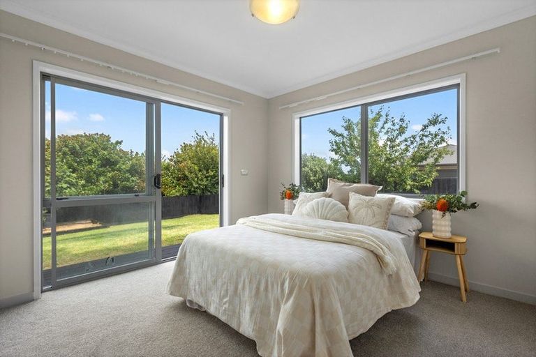 Photo of property in 13 Olive Close, Omokoroa, 3114